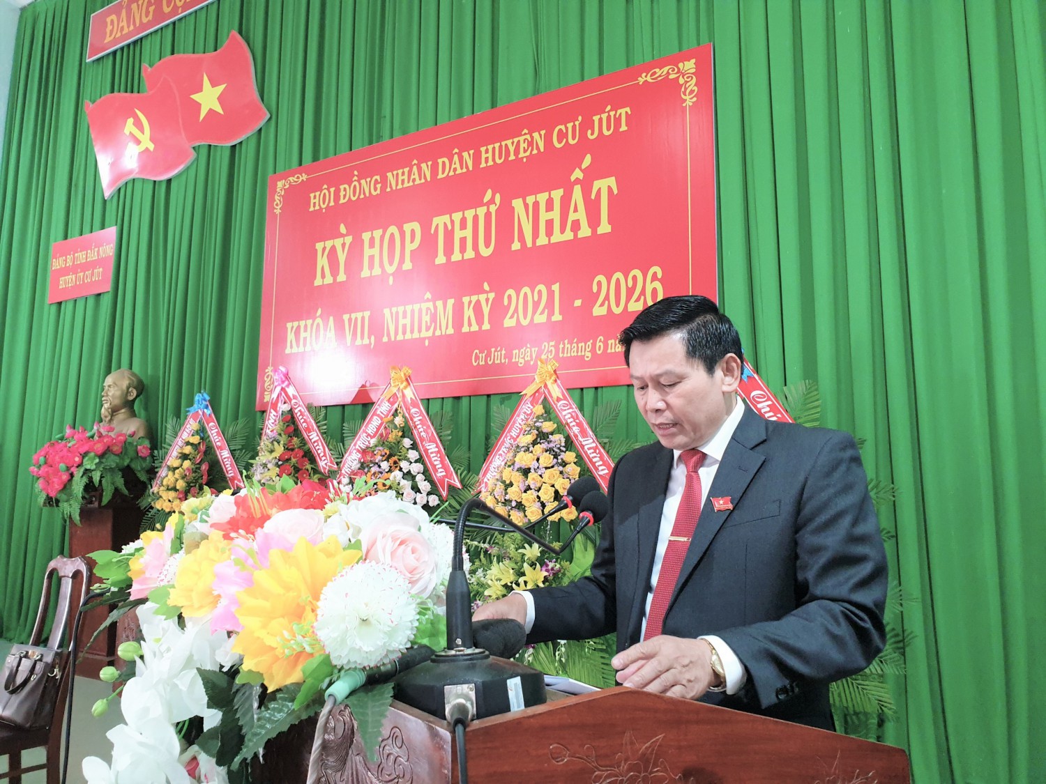 HĐND huyện Cư Jút tổ chức kỳ họp thứ nhất khóa VII, nhiệm kỳ 2021 - 2026
